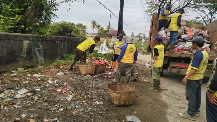 Masyarakat Singkawang jangan sia-siakan sampahnya terbuang percuma. Sebab akan ada aksi tukar sampah dapat uang dalam rangka memperingati Hari Peduli Sampah Nasional (HPSN) yang jatuh pada tanggal 21 Februari setiap tahunnya. Foto: dok berkatnewstv