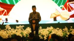 Presiden RI Joko Widodo (Jokowi) saat membuka Kongres HMI dan Munas Kohati di Kubu Raya pada Jumat (24/11) malam mengingatkan calon presiden akan banyak tantangan kedepannya