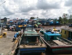 60 Kapal Nelayan Mogok Melaut Akibat Cuaca Ekstrem