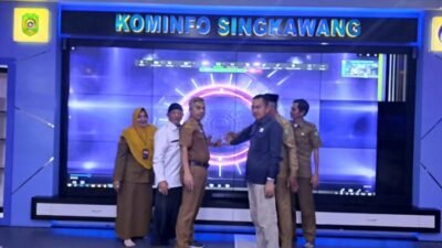 Dua aplikasi baru diluncurkan oleh Pemkot Singkawang yakni Sistem Informasi Bayi Lahir Elektronik (Si-Bale) dan Sistem Informasi Perekonomian dan Sumber Daya Alam (Si-Perkasa) pada Selasa (5/12). Foto: uck