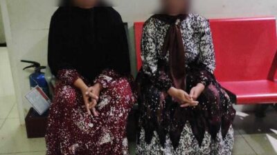 Emak-emak Pontianak Selundupkan Sabu 1 Kg Dalam Hak Sandal