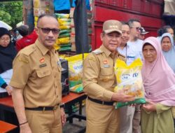 Tekan Harga Beras dan Gula, Paket Sembako Dijual Rp90 Ribu