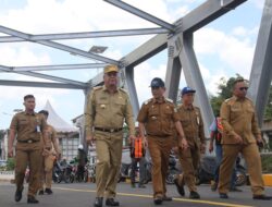 Jokowi Resmikan Duplikat Jembatan Kapuas I