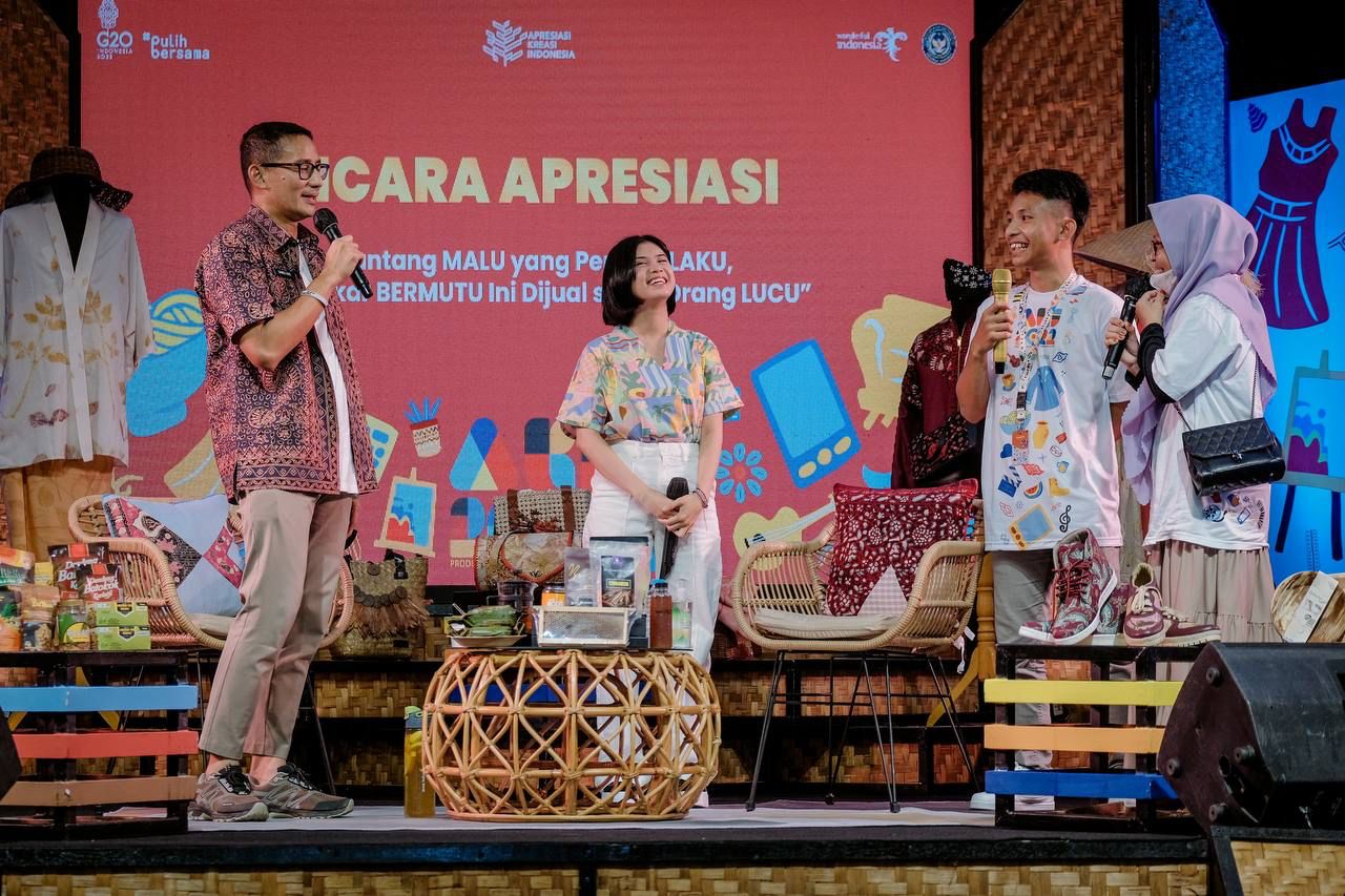 Menteri Pariwisata dan Ekonomi Kreatif/Kepala Badan Pariwisata dan Ekonomi Kreatif, Sandiaga Salahuddin UnoUno saat acara Apresiasi Kreasi Indonesia bersama pelaku ekonomi kreatif. Foto: ist/tmB.