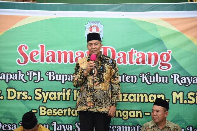 Pj Bupati Kubu Raya Kamaruzaman saat safari ramadan di Kecamatan Rasau Jaya berharap butuh kekuatan doa untuk Kubu Raya berusia 17 tahun agar semakin lebih baik dan maju