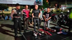 Kapolres Ketapang AKBP Tommy Ferdian saat konfrensi pers terkait diamanknya 29 remaja yang diduga hendak perang sarung pada Rabu (20/3) malam.