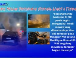 Mobil Mewah Dikendarai Seorang Wanita Terbakar