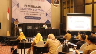 Kepala Dinas Komunikasi dan Informatika Singkawang Evan Ernanda saat Pembinaan Statistik Sektoral, Selasa (5/3).