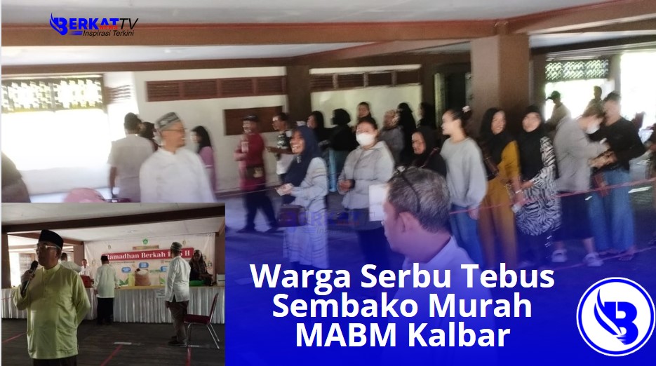 Warga Pontianak dan sekitarnya antusias menyerbu paket tebus sembako murah yang diselenggarakan oleh MABM Kalbar di Sekretariat DPP MABM Kalbar, Minggu (31/3).