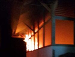 Kantin SMK Negeri 3 Singkawang Terbakar