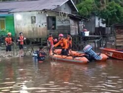 Wanita di Penyeladi Hilang Saat Mandi di Jamban