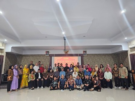 Halal bihalal alumni magister hukum Untan pada Minggu (12/5) yang mendukung masyarakat sadar hukum. Foto: dian