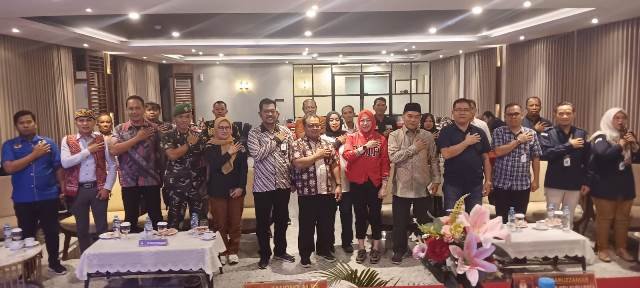 KPU Kubu Raya saat sosialisasi pada Sabtu (4/5) menegaskan jalur independent atau perseorangan di Pilkada Kubu Raya wajib mengantongi dukungan sebanyak 37.979 KTP. Foto: dian