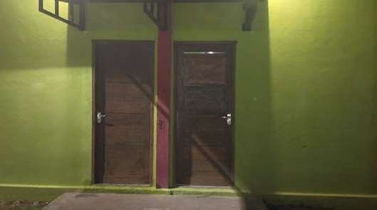 Pengunjung taman Arongk Belopa mengeluhkan toilet yang tidak bisa difungsikan lantaran sering dikunci.