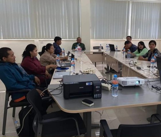 Sejumlah guru agama Budha di Singkawang dilatih cara membuat modul ajar. Workshop ini dilaksanakan Pengurus Musyawarah Guru Mata Pelajaran (MGMP) Pendidikan Agama Buddha (PAB) SMP yang berlangsung selama dua hari sejak 11-13 Juli 2024. Foto: uck