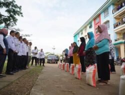 19.346 Masyarakat Miskin Pontianak Terima Bantuan Sembako