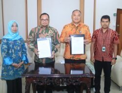 5 Ton Beras Ilegal Malaysia akan Disalurkan Untuk Warga Kalbar