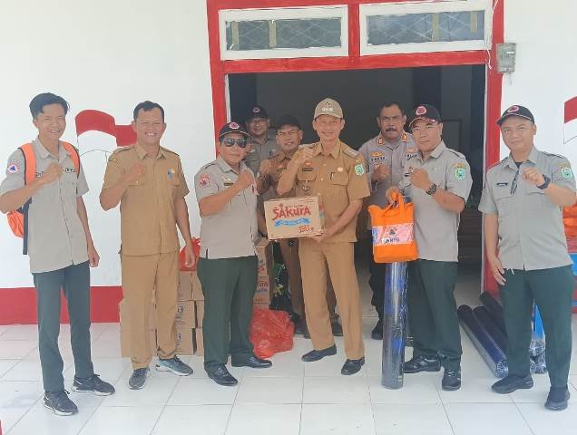 Korban Longsor di Entikong Dapat Bantuan