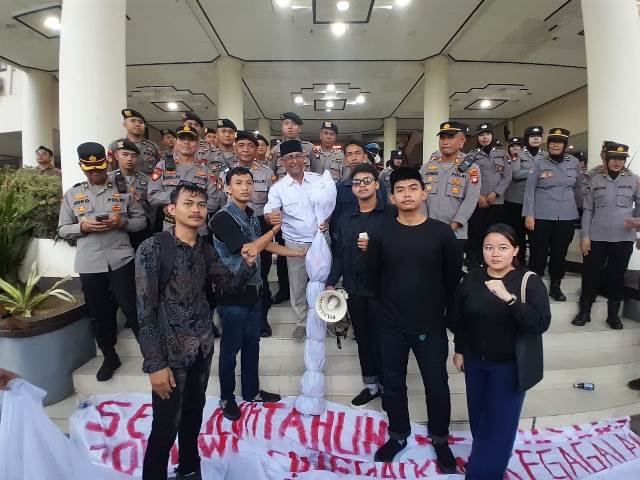 Tolak Revisi RUU TNI dan Polri