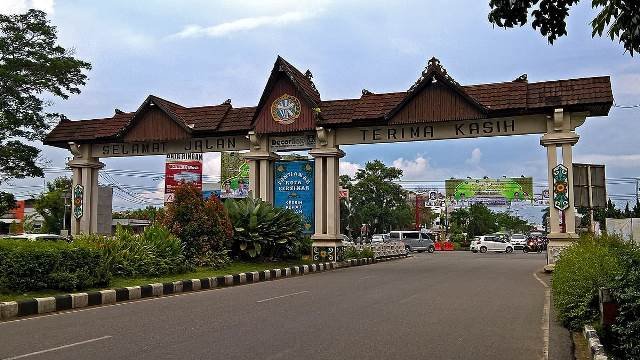 Logo Hari Jadi ke-253 Pontianak Disayembarakan