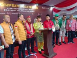 Koalisi NKRI Antarkan Ria Norsan – Krisantus Daftar ke KPU