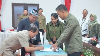 Yansen Maju Lagi Didampingi Sisen di Pilkada Sanggau