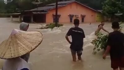 Banjir Bandang Terjang Dua Desa di Tayan Hulu