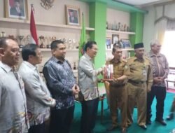 Menteri Perhubungan Sarawak Berharap Jalur Transportasi dari Kalbar Dibuka