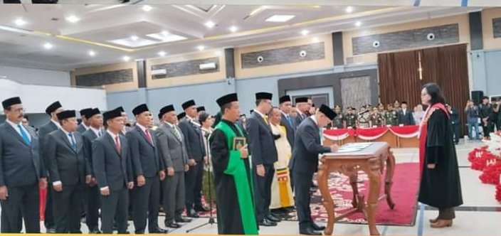 29 Anggota DPRD Singkawang Dilantik, Ingat Kinerja Selalu Diawasi