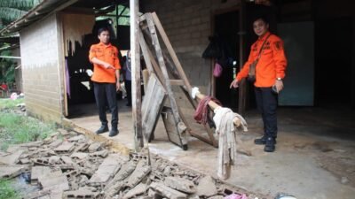 Ratusan Jiwa Terdampak Banjir Bandang di Kedakas, Rumah Warga Roboh