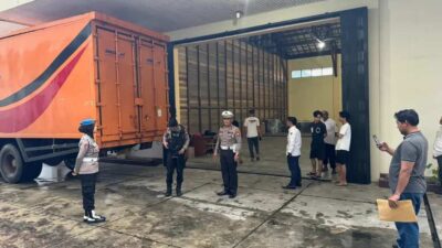 Distribusi 1.308 Bilik Suara Pilkada di Singkawang Dikawal Ketat