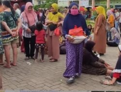 Operasi Pasar Sebar 1.728 Paket Sembako
