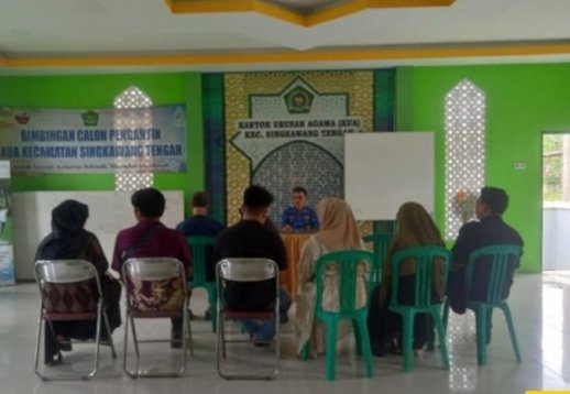 KUA Bekali Calon Pengantin Ilmu Perkawinan