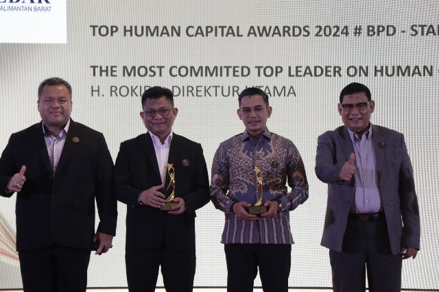 Dirut Bank Kalbar Raih The Most Commited Top Leader on Human Capital 2024