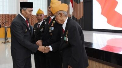 Semangat Hari Pahlawan, Runtuhkan Kemiskinan dan Kebodohan