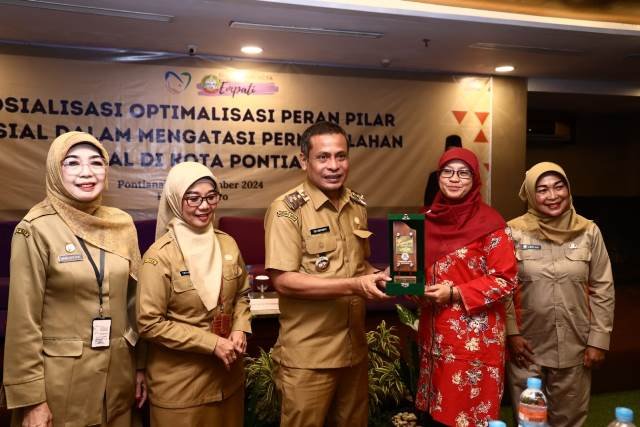 Laki-Laki Wajib Bantu Atasi Permasalahan Sosial