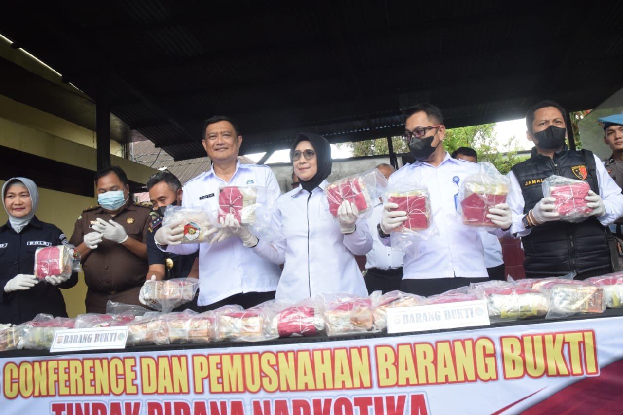 Sindikat Narkoba Bawa Sabu 35 Kg dari Malaysia Lewat Kapuas Hulu