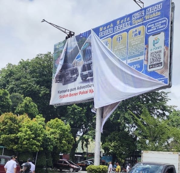 Tiga Reklame Belum Bayar Pajak Dibongkar
