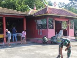 TNI Bersihkan Tempat Ibadah