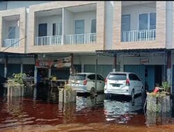 Pedagang Pasar Segedong Tutup Akibat Dilanda Banjir