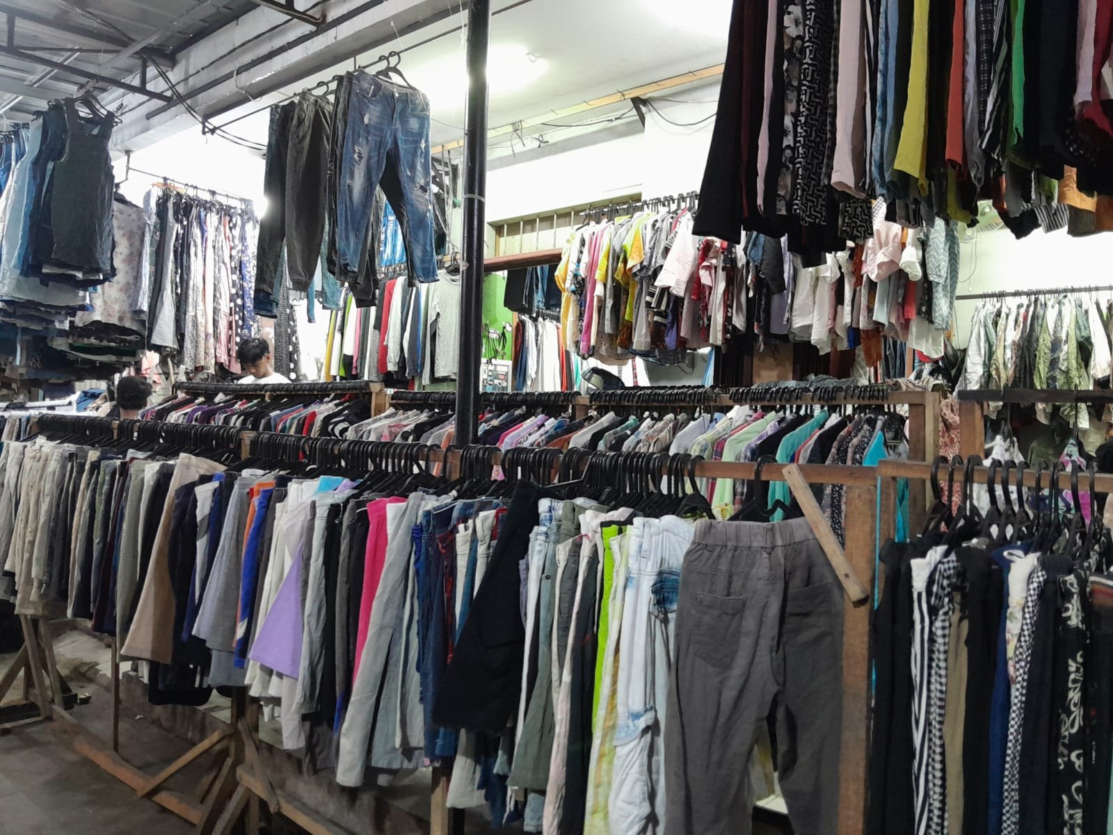 Lelong Digemari Menjelang Natal