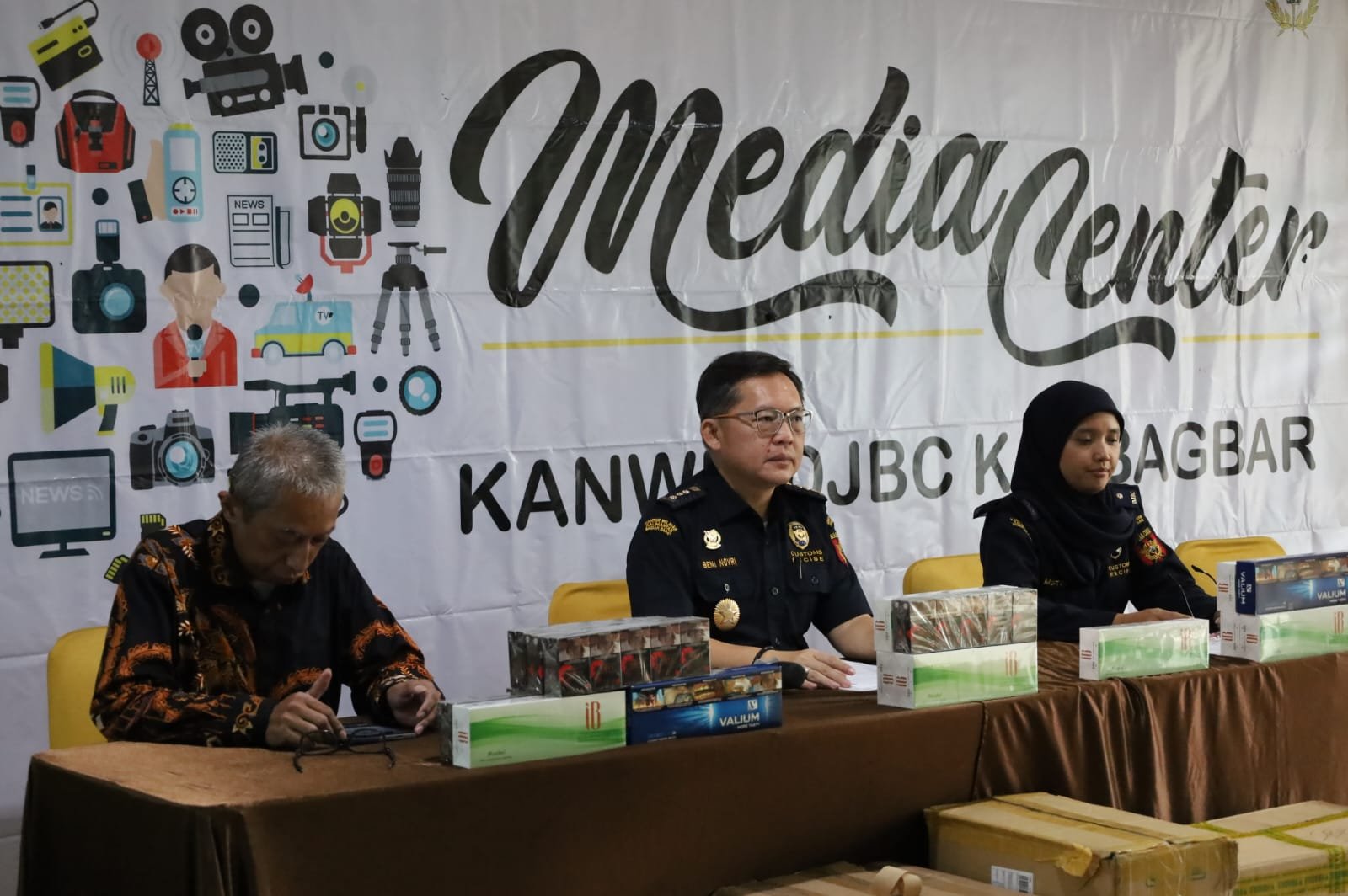 Penerimaan Kepabeanan dan Cukai di Kalbar Capai Rp410 Miliar