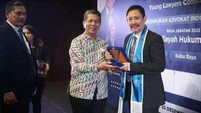 Pelantikan Peradi Mekral, Bangun Kemitraan Penerangan dan Pelayanan Hukum