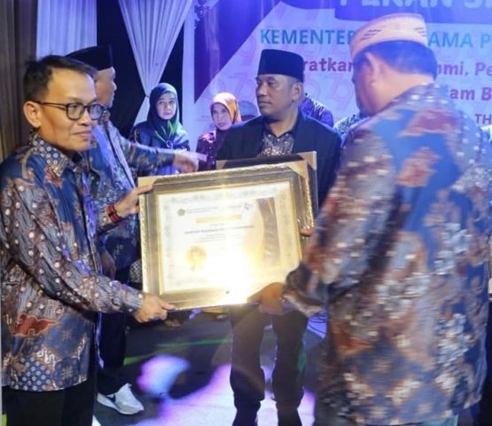 Pengelolaan Media Sosial Terbaik Kemenag Singkawang Katagori Terbaik