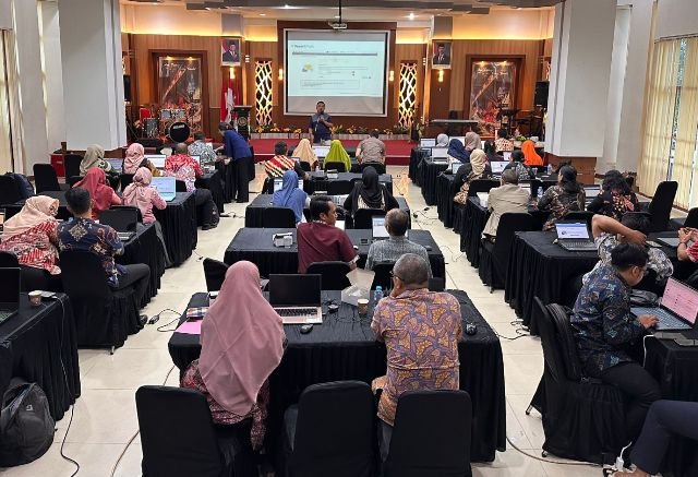 Bendahara Pemerintah di Kalbar Dilatih Coretax