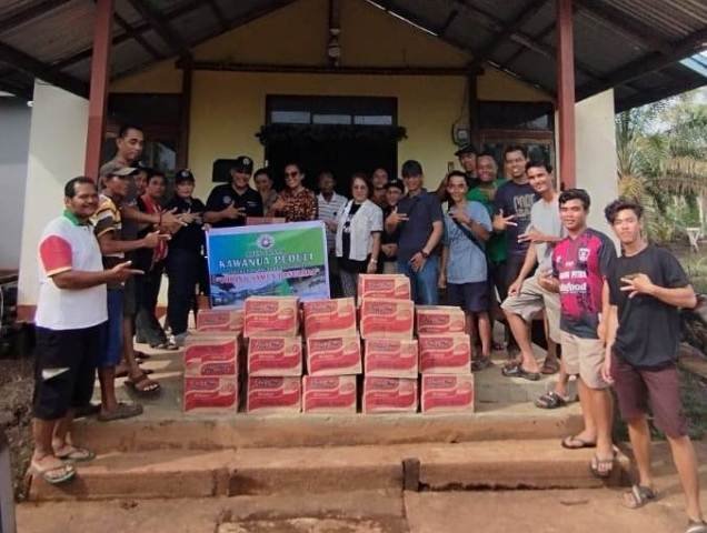 Kawanua Peduli Salurkan Bantuan Korban Banjir