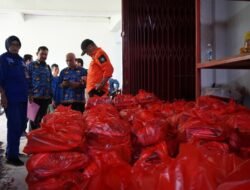 Pemkot Pontianak Salurkan 1.500 Paket Bantuan Korban Banjir di 3 Kabupaten