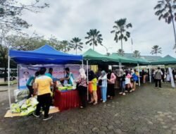 1.900 Paket Sembako Ludes Dibeli Warga