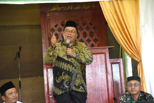 Jolok Anggaran Pusat Untuk Bangun Jalan Poros di Terentang