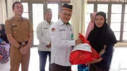 Aksi Sosial Bagikan 71 Paket Ramadhan